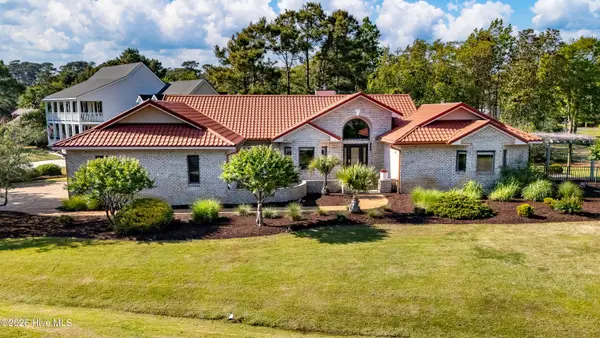 104 Core Drive W #& Boat Slip 16, Morehead City, NC 28557