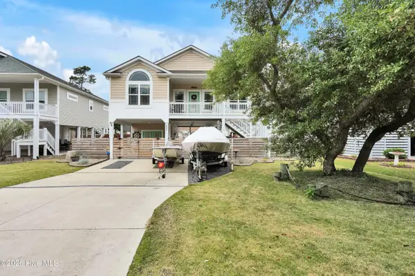 131 NE 15th Street, Oak Island, NC 28465