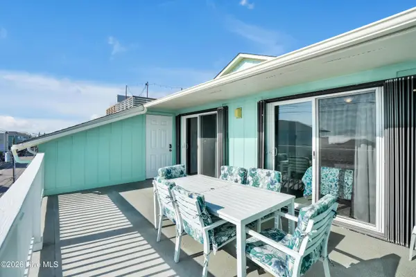 1013 Carolina Beach Avenue N #3d, Carolina Beach, NC 28428