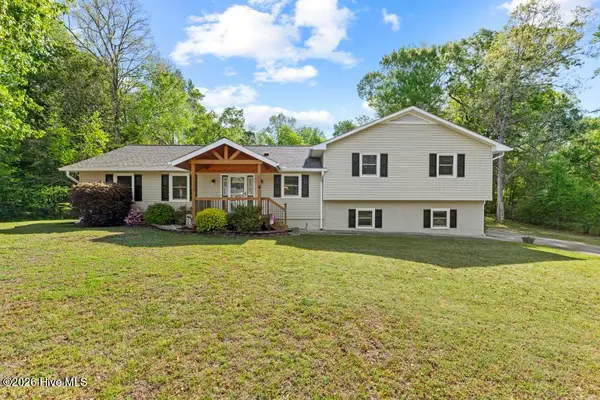 222 Edgewood Drive, Jacksonville, NC 28546