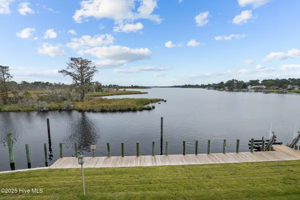 24 Batts Hill Road, New Bern, NC 28562