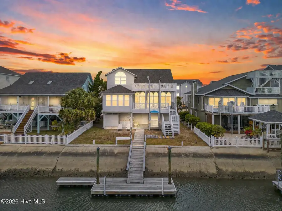 33 Raeford Street, Ocean Isle Beach, NC 28469 - #3