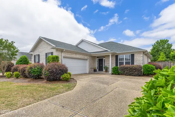 1124 Garden Club Way, Leland, NC 28451