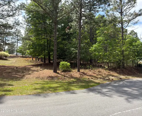 128 Carrington Square, West End, NC 27376