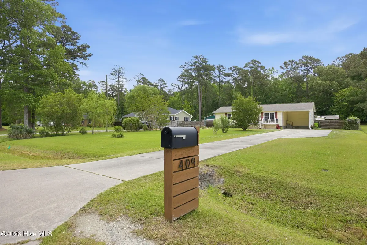 409 Bradford Drive, New Bern, NC 28560 - #1