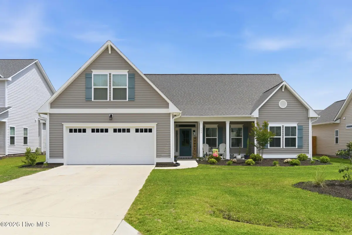 305 W Weatherbee Way, Hampstead, NC 28443 - #1
