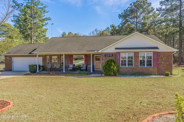 268 Pinehaven Drive, Raeford, NC 28376