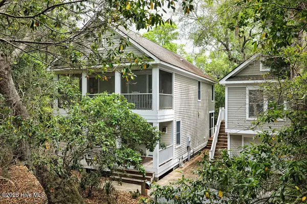 4 Poormans Pepper Trail, Bald Head Island, NC 28461