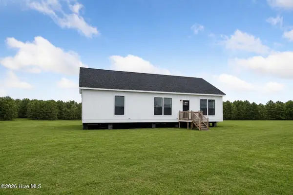 439 N Lee Avenue, Beulaville, NC 28518