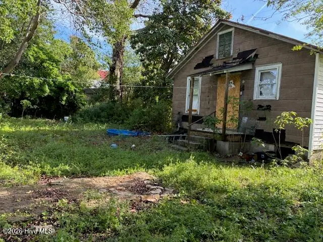 609 Darst Avenue, New Bern, NC 28560 - #3