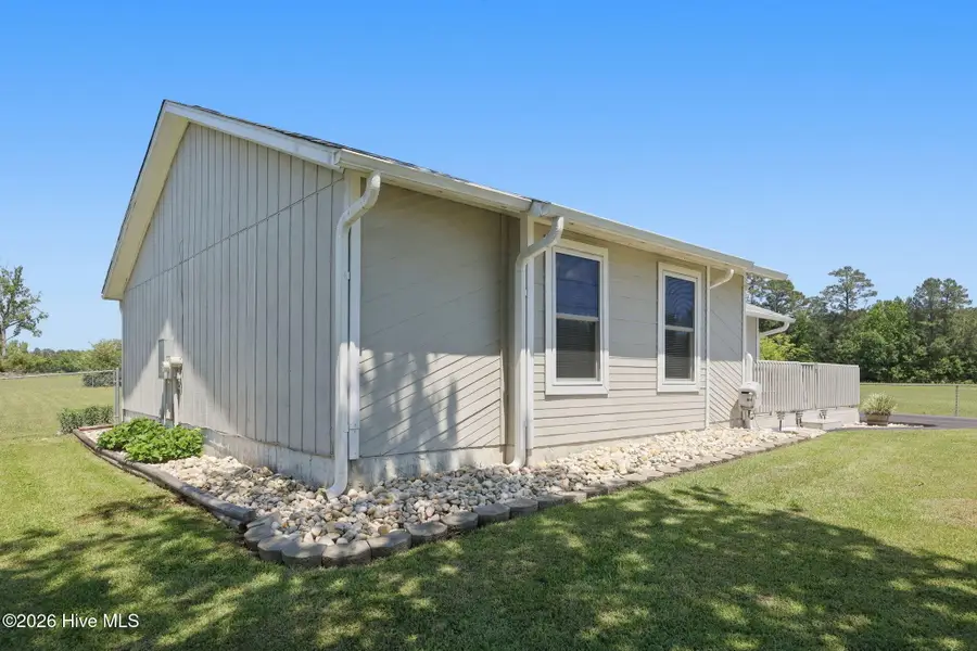 534 Waters Road, Jacksonville, NC 28546 - #3