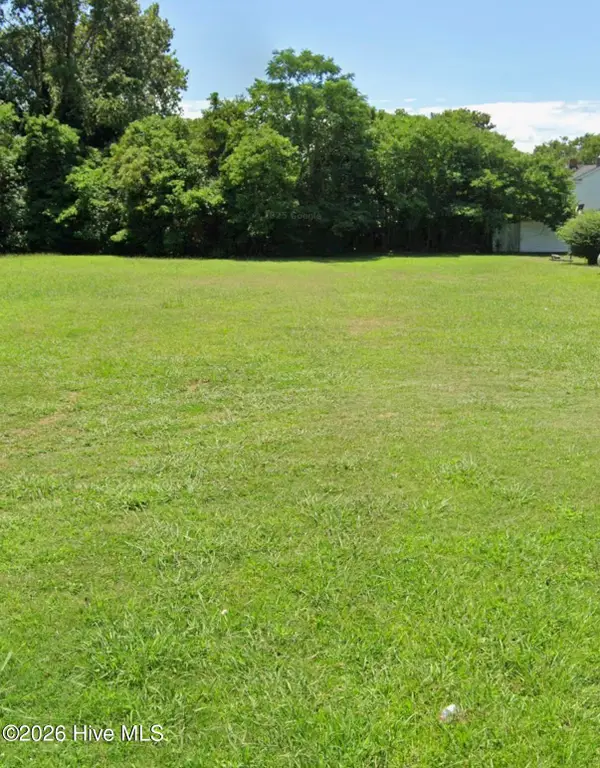 202 E Albemarle Street, Edenton, NC 27932