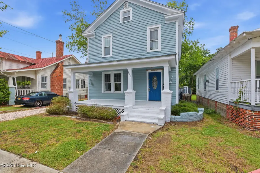 312 Avenue B, New Bern, NC 28560 - #3