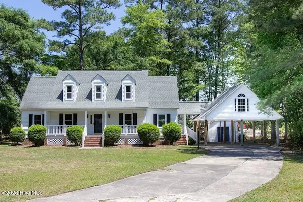 212 N Wedgewood Drive, Washington, NC 27889