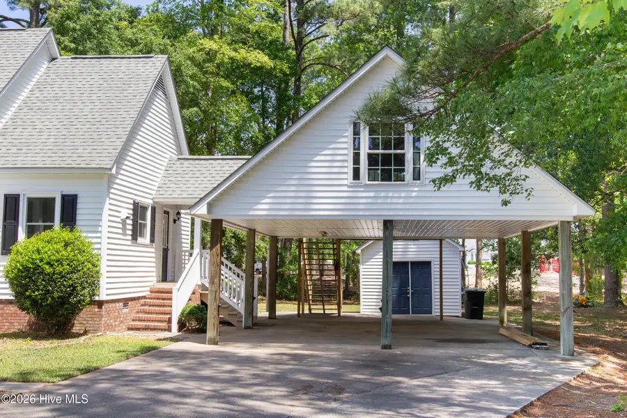 212 N Wedgewood Drive, Washington, NC 27889 - #3