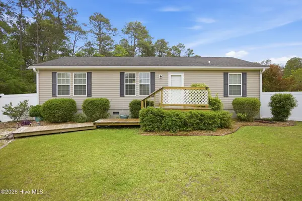 100 Fox Run Drive, Hampstead, NC 28443