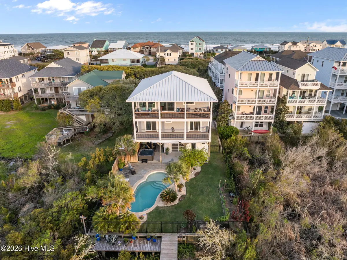 1207 S Topsail Drive, Surf City, NC 28445 - #1