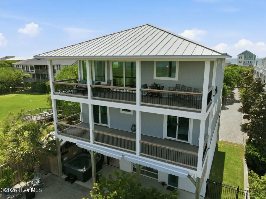 1207 S Topsail Drive, Surf City, NC 28445 - #2