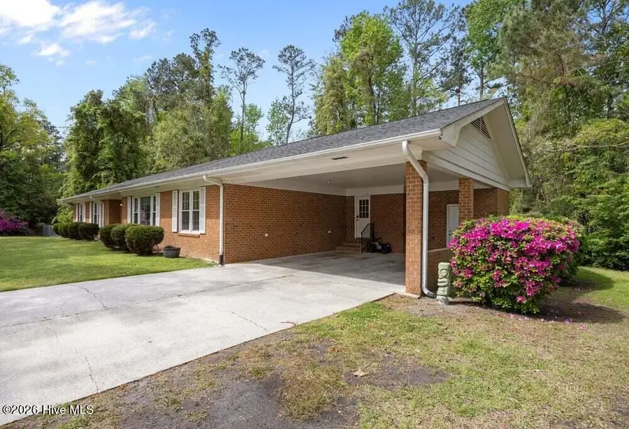 2213 Colony Plaza, Jacksonville, NC 28546 - #2