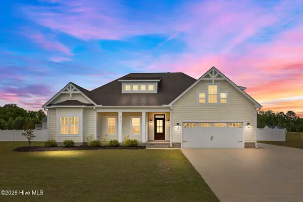 2737 Windflower Lane, Grimesland, NC 27837