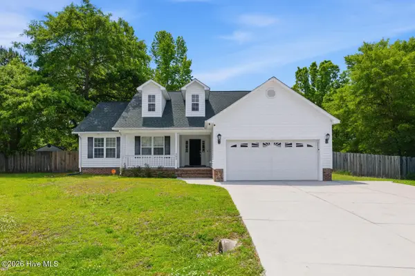302 Crystal Falls Court, Jacksonville, NC 28546