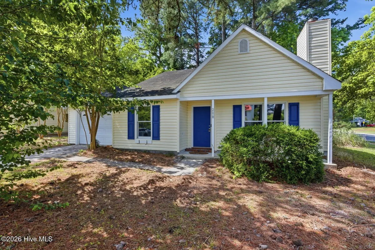 200 E Cameron Court, Jacksonville, NC 28546 - #1