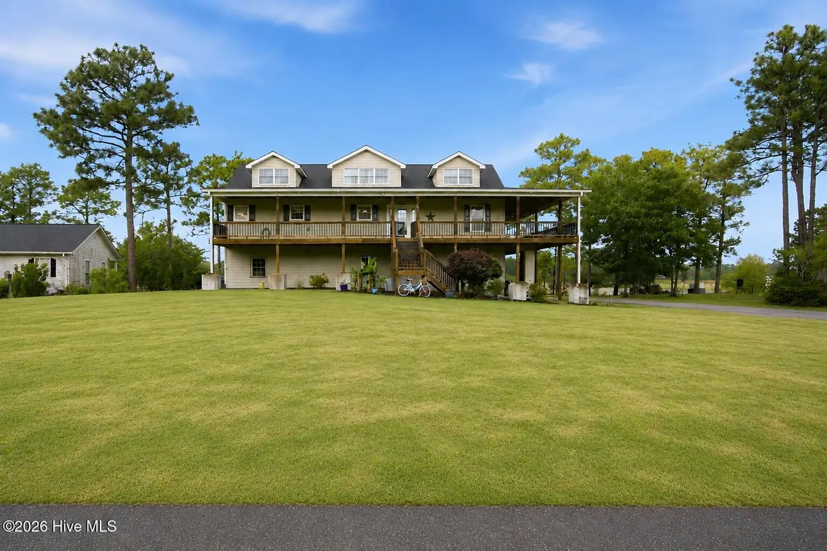 354 W South Shore Drive, Southport, NC 28461 - #1