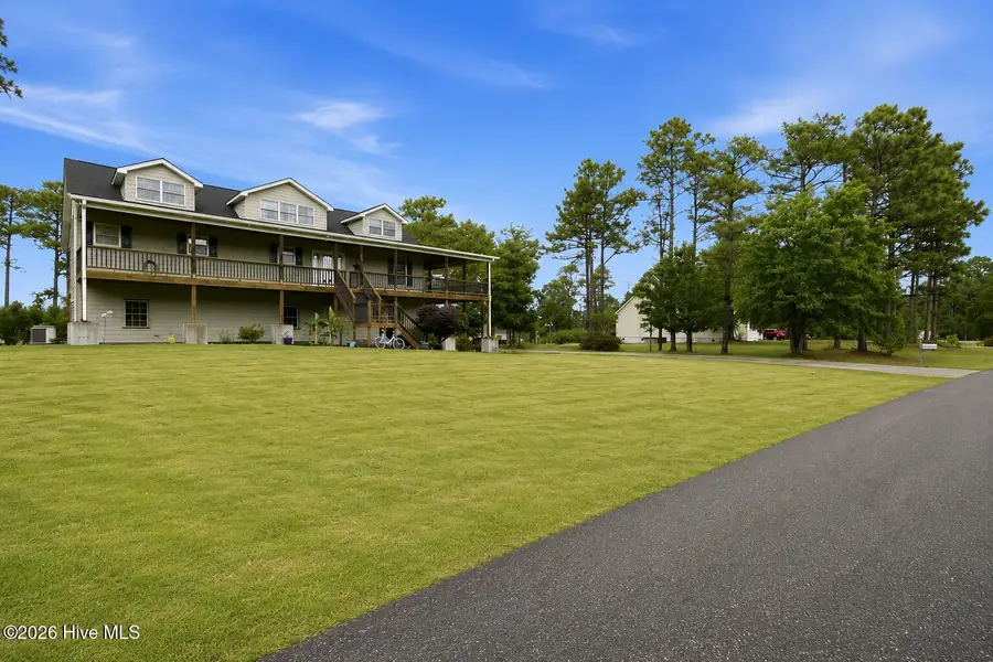 354 W South Shore Drive, Southport, NC 28461 - #2