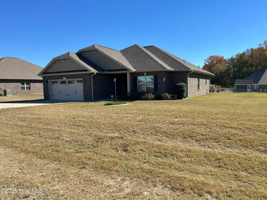 208 S Merganser Drive, Pikeville, NC 27863 - #3