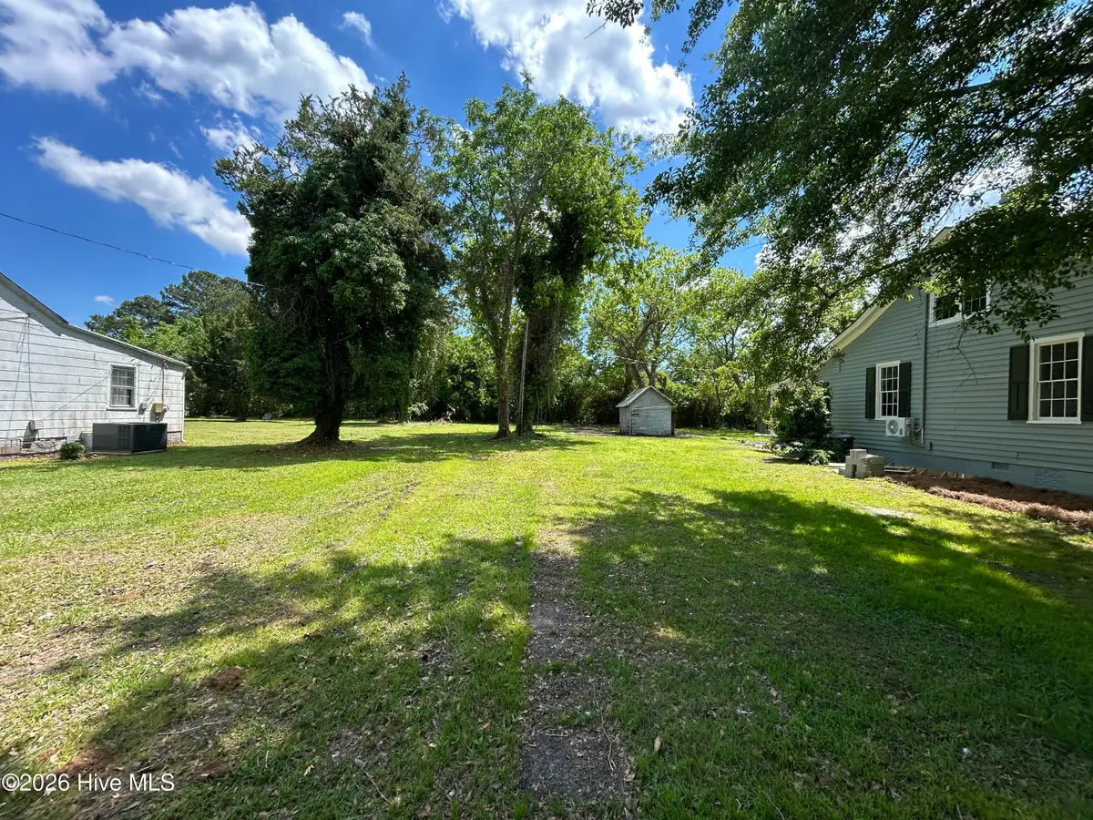 317 W Grubb Street, Hertford, NC 27944 - #1