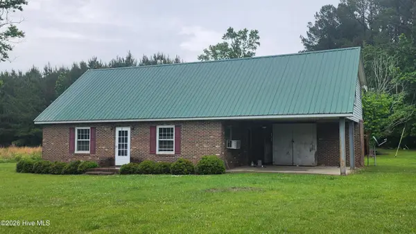 581 Hallsboro Road, Clarkton, NC 28433