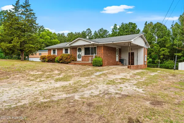 112 Jefferson Drive, Hoffman, NC 28347