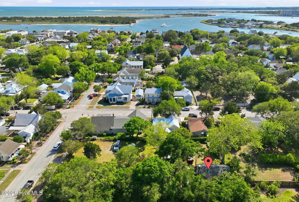 307 Orange Street, Beaufort, NC 28516 - #1