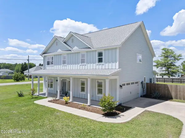 101 Kings Harbor Drive, Holly Ridge, NC 28445