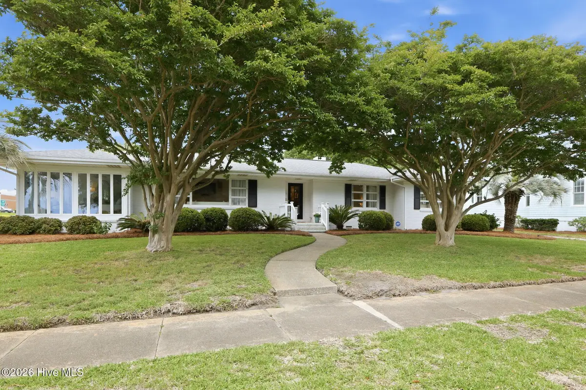 2112 Evans Street, Morehead City, NC 28557 - #1
