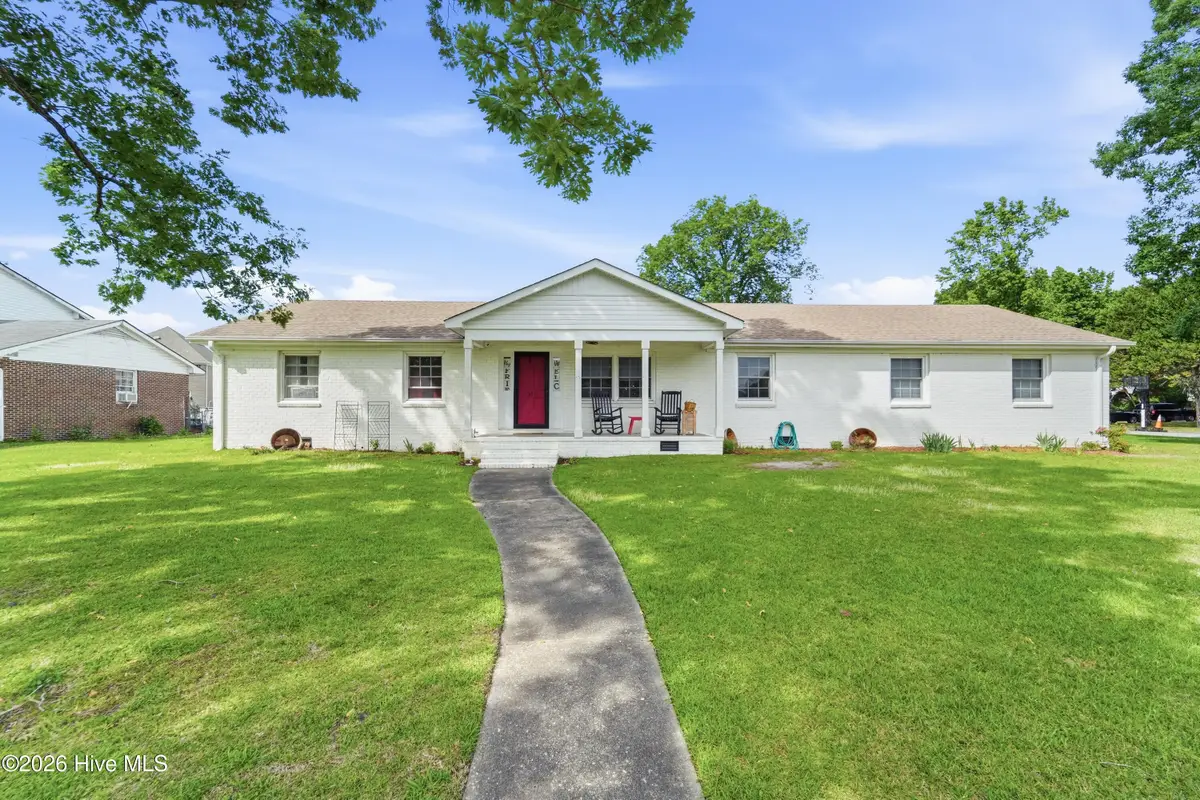 301 King Richard Court, Jacksonville, NC 28546 - #1