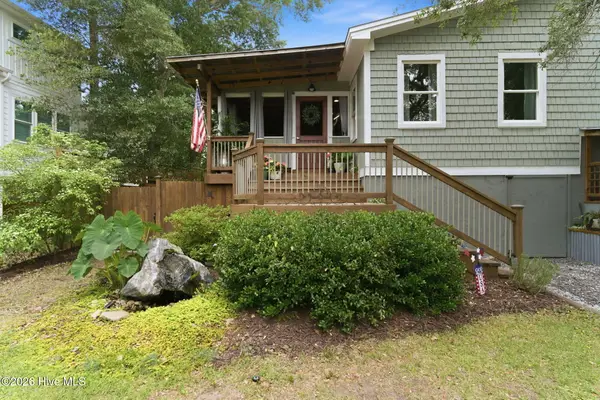 101 SE 23rd Street, Oak Island, NC 28465