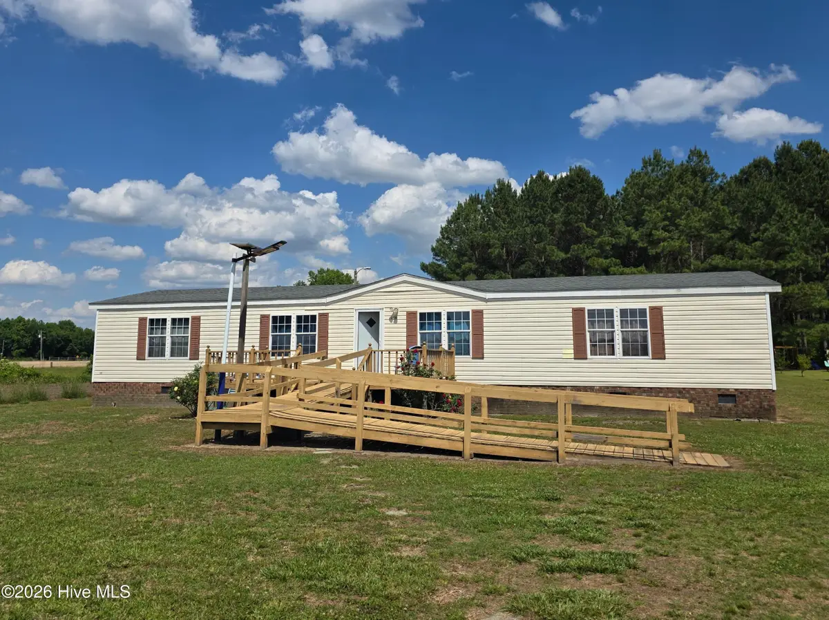 1615 Leslie R Stroud Road, Kinston, NC 28504 - #1