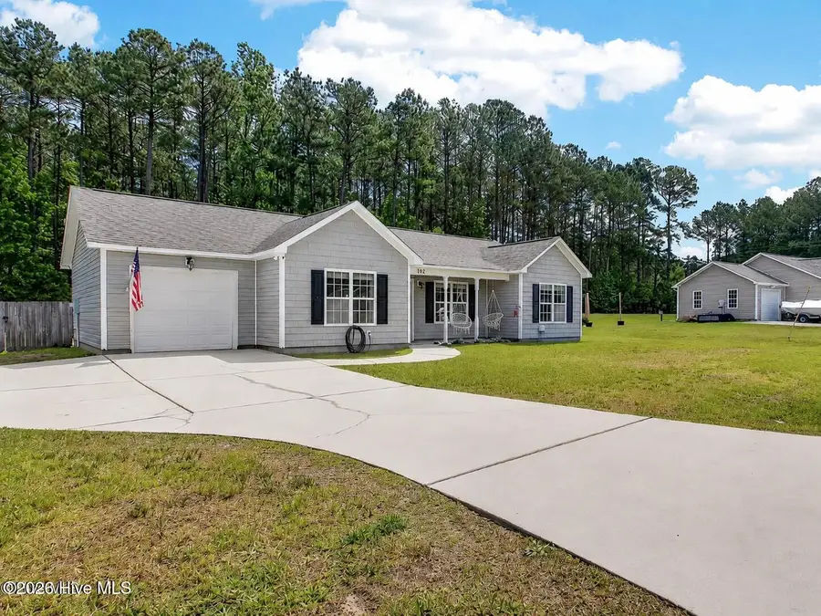 102 Blossom Court, Maple Hill, NC 28454 - #3