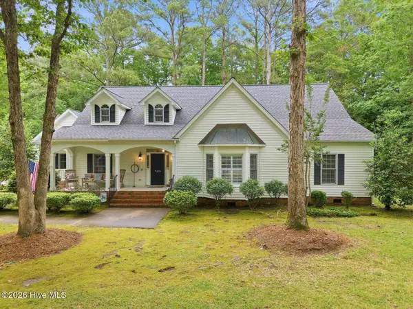 279 Beech Cove Drive, Grimesland, NC 27837