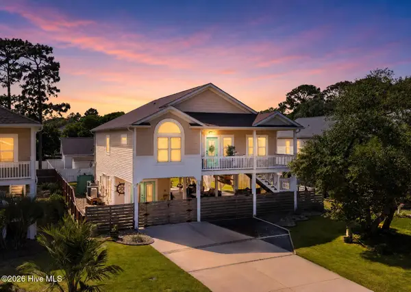 131 NE 15th Street, Oak Island, NC 28465