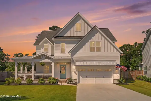 35 Bowman Field Circle, Hampstead, NC 28443