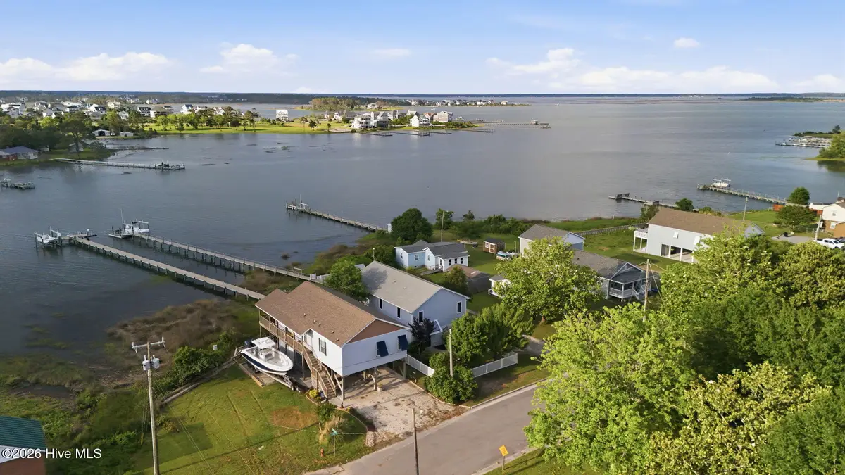 1510 Avery Street, Morehead City, NC 28557 - #1