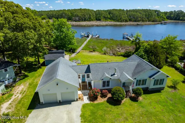 738 Dawson Creek Road, Arapahoe, NC 28510
