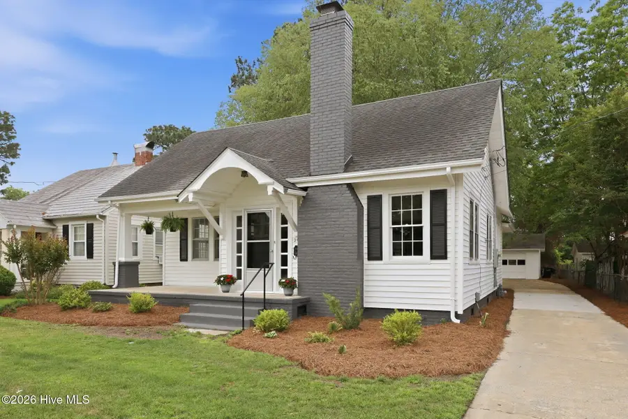 205 E 11th Street, Washington, NC 27889 - #3