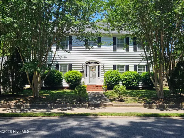 605 W Cutchin Street, Clinton, NC 28328