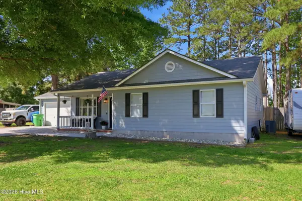 339 Riggs Road, Hubert, NC 28539