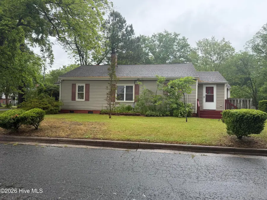 302 N Brevard Street, Selma, NC 27576 - #3