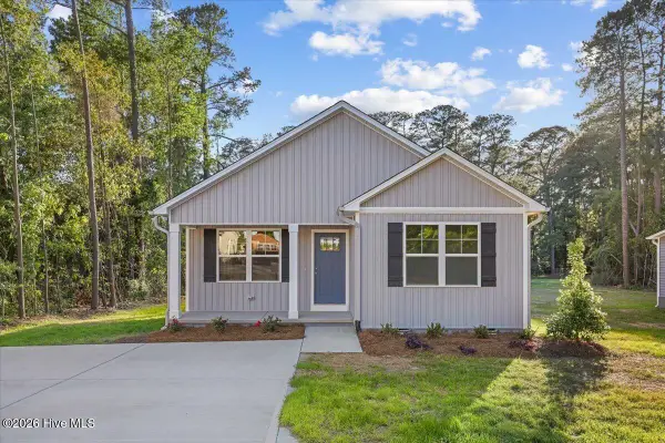 303 N West Street, Roseboro, NC 28382