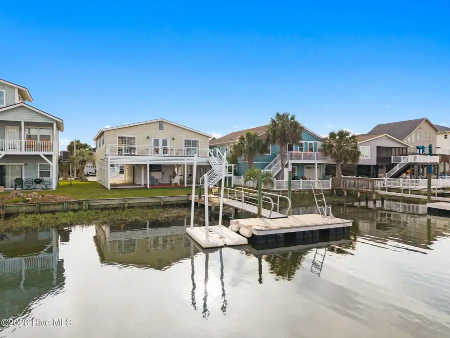 54 Fairmont Street, Ocean Isle Beach, NC 28469 - #3